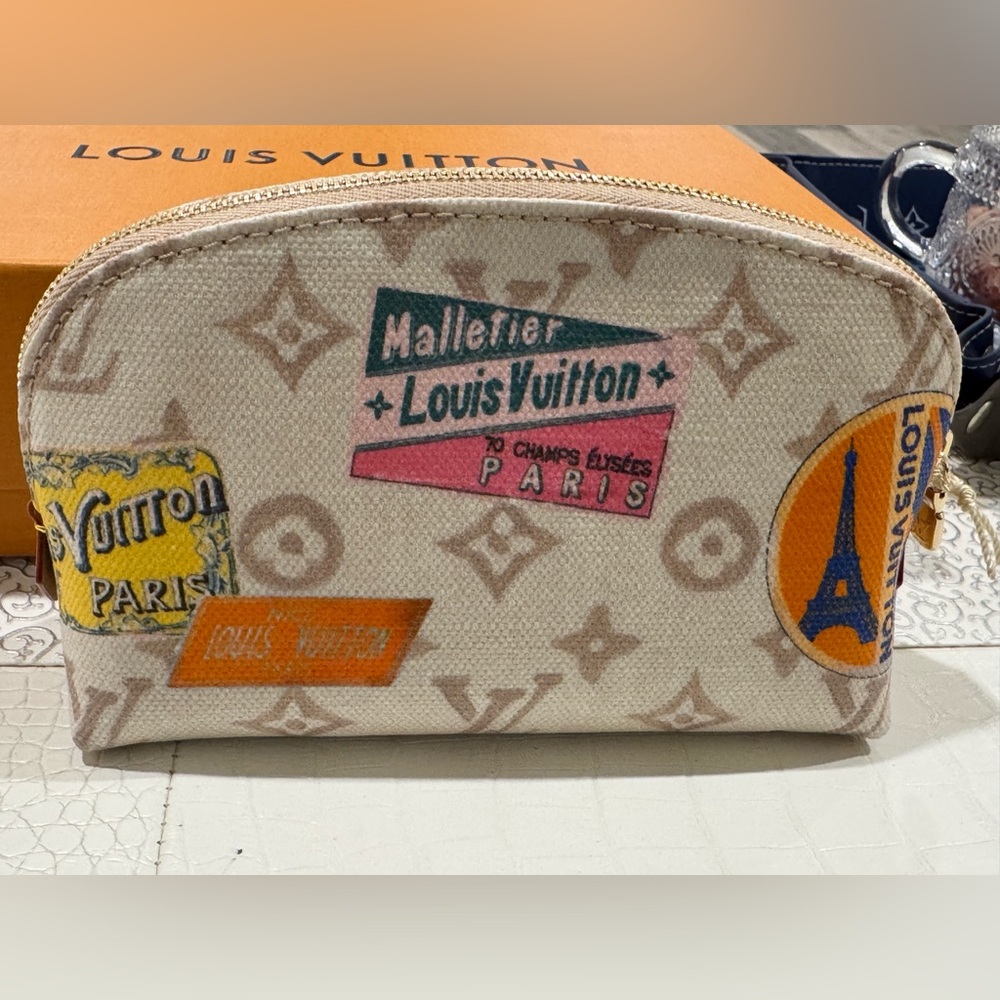 New/never used Louis Vuitton cosmetic pouch PM!